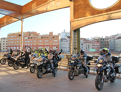 Llegada a Málaga, instrucciones de seguridad y cena de bienvenida